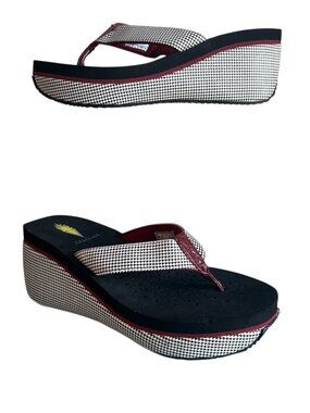 NWOT Volatile Houndstooth Checked Gingham Wedge Flip Flip Sandals Size 6